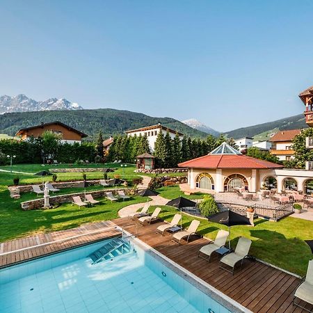 Mirabell Dolomites Hotel - Luxury Ayurveda & Spa Olang Exteriör bild