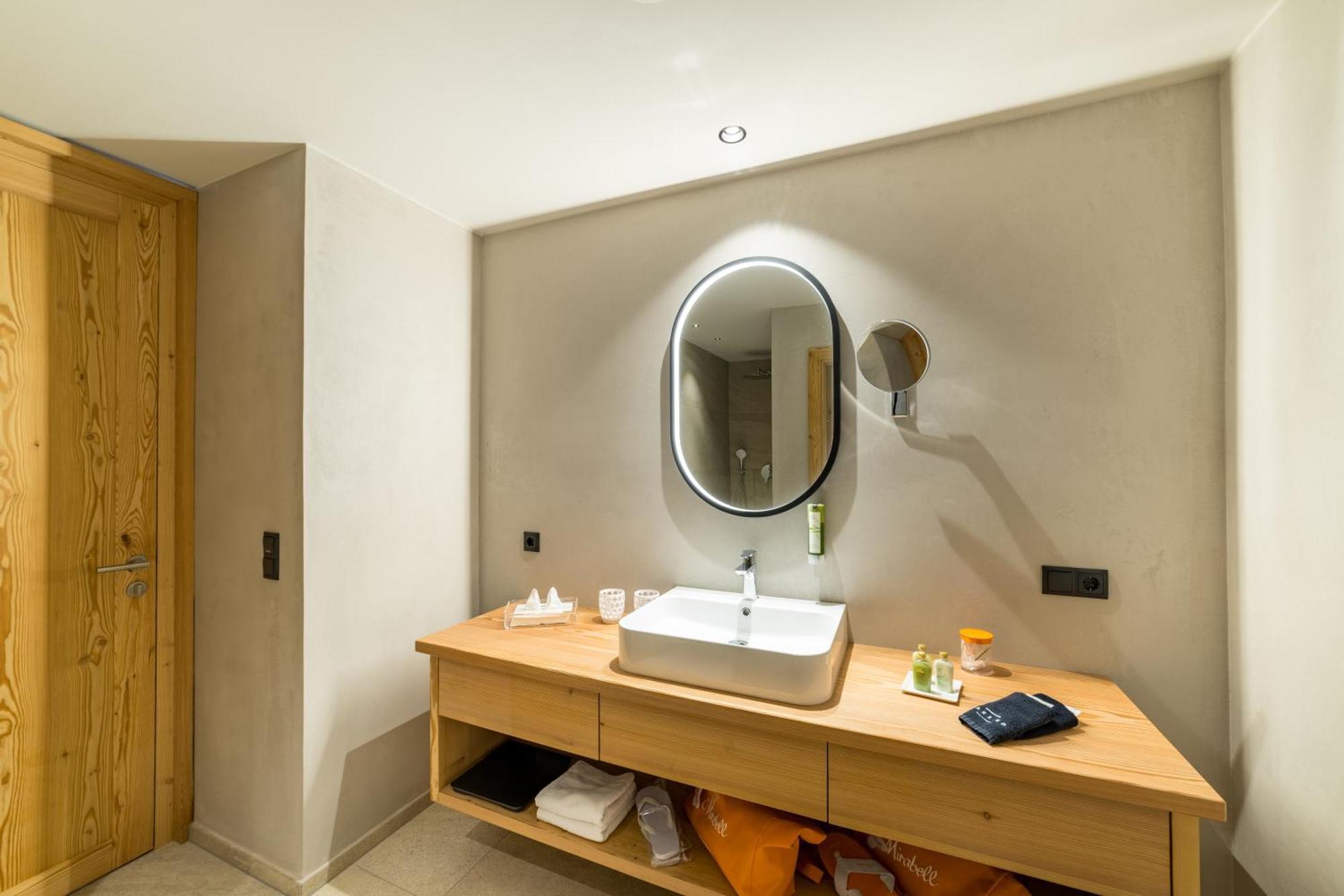 Mirabell Dolomites Hotel - Luxury Ayurveda & Spa Olang Exteriör bild