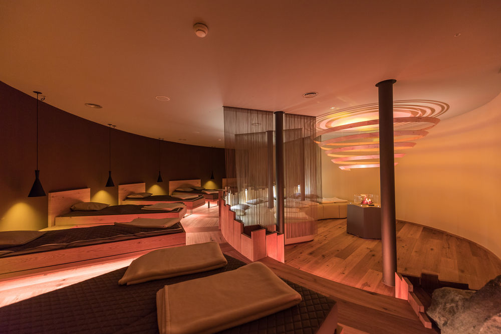 Mirabell Dolomites Hotel - Luxury Ayurveda & Spa Olang Exteriör bild