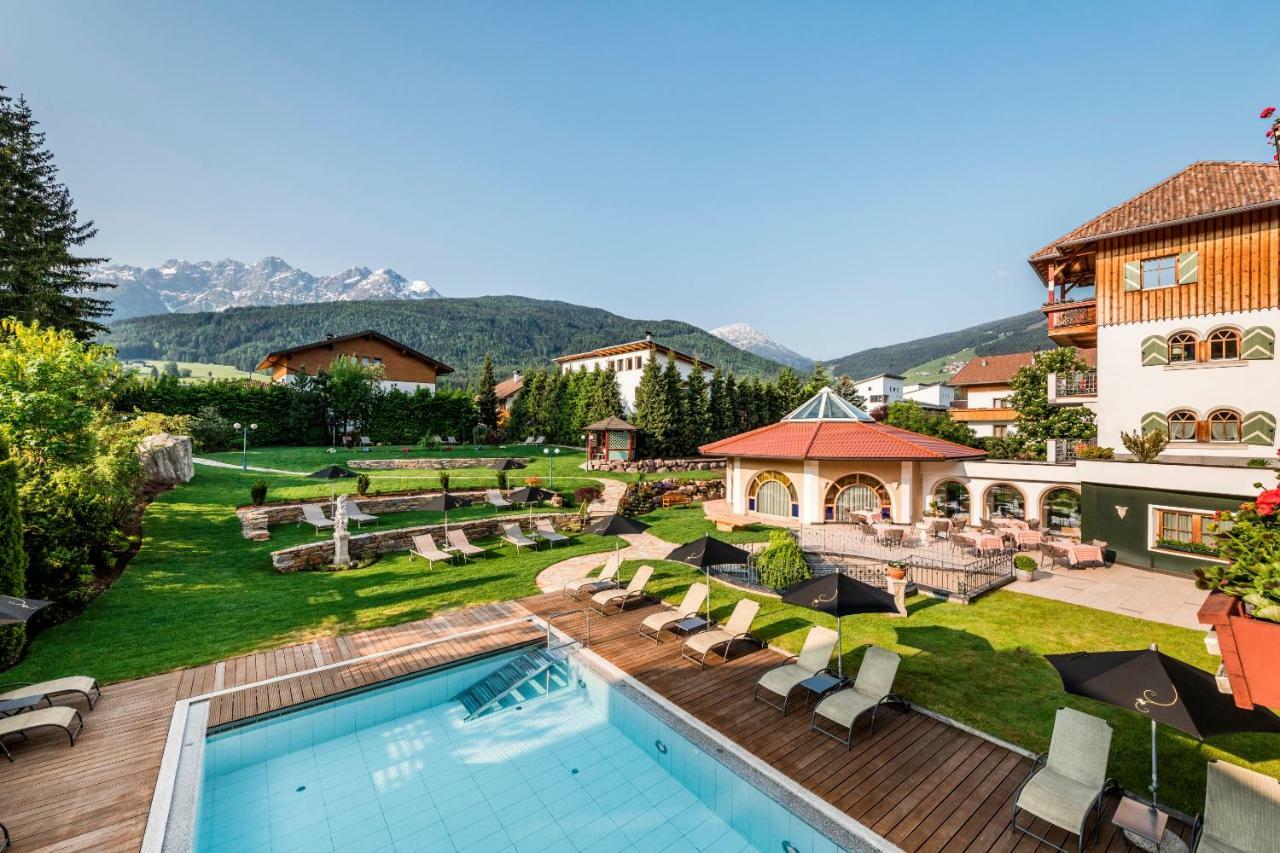 Mirabell Dolomites Hotel - Luxury Ayurveda & Spa Olang Exteriör bild